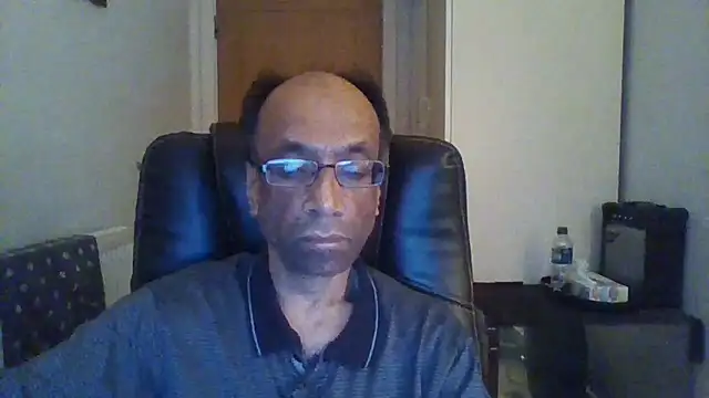 Snapshot of rauncher1 chatting on September 24, 11:52 pm rauncher1 online show from September 24, 11:52 pm