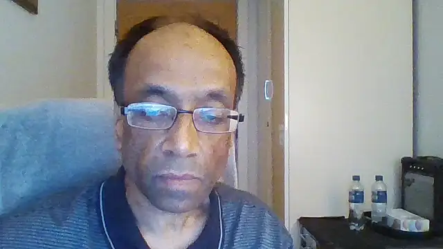 Snapshot of rauncher1 chatting on October 7, 8:11 am rauncher1 online show from October 7, 8:11 am