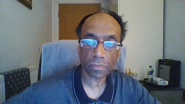 Snapshot of rauncher1 chatting on October 14, 8:59 am rauncher1 online show from October 14, 8:59 am