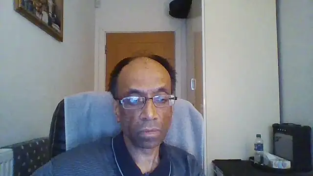 Snapshot of rauncher1 chatting on October 15, 9:31 am rauncher1 online show from October 15, 9:31 am