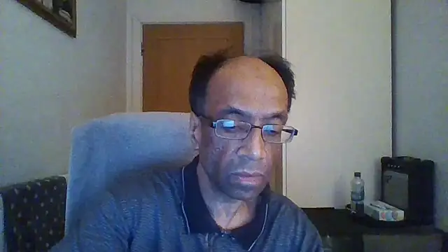 Snapshot of rauncher1 chatting on October 20, 8:04 am rauncher1 online show from October 20, 8:04 am