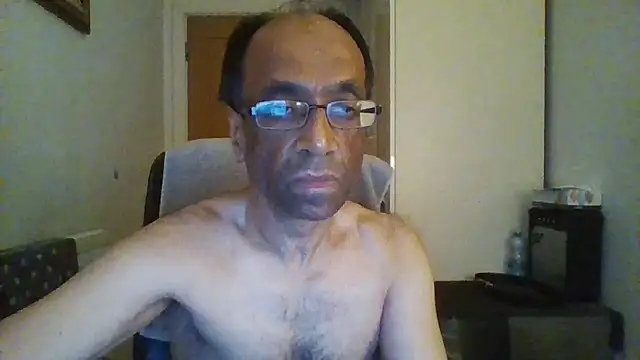 Snapshot of rauncher1 chatting on October 27, 4:55 pm rauncher1 online show from October 27, 4:55 pm