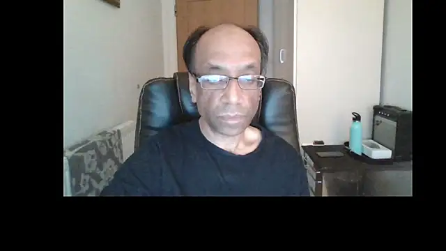 Snapshot of rauncher1 chatting on May 27, 8:55 am rauncher1 online show from May 27, 8:55 am