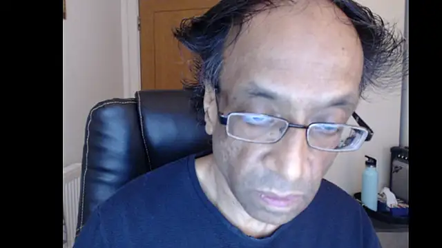 Snapshot of rauncher1 chatting on June 23, 8:34 am rauncher1 online show from June 23, 8:34 am
