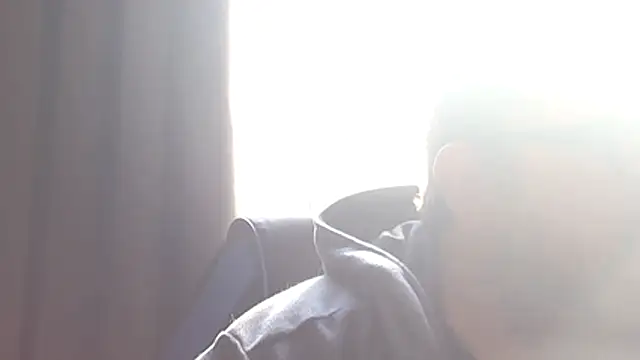 Snapshot of neegrr chatting on March 4, 7:36 am neegrr online show from March 4, 7:36 am