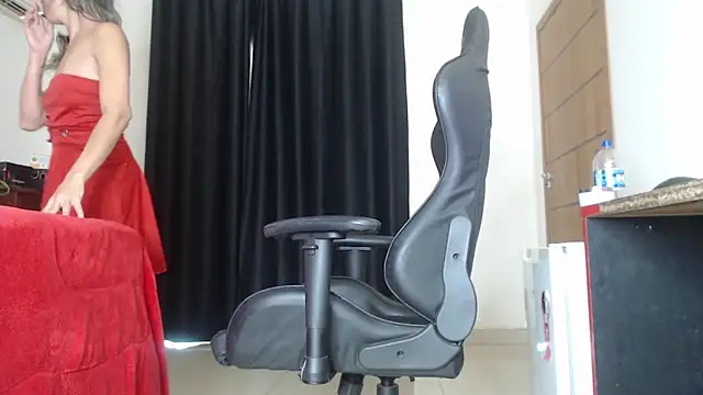 lettylatinaxh online show from March 6, 6:48 pm