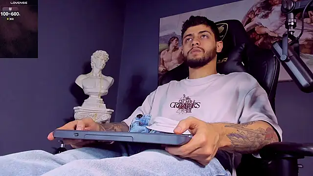 alessandro duty online show from March 1, 2:15 am