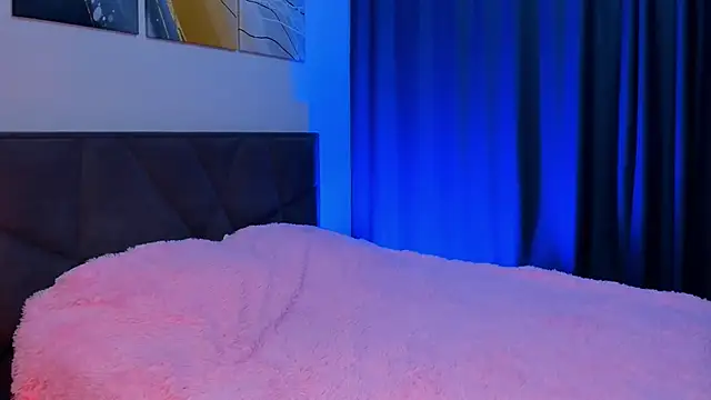 SweetMilkis online show from December 8, 11:46 am