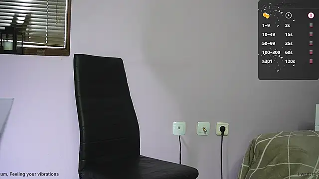 Snapshot of alexandrblatenn chatting on December 12, 7:19 am alexandrblatenn online show from December 12, 7:19 am