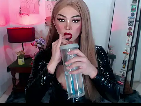 MagneticBeauty online show from December 1, 8:03 pm