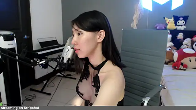 Snapshot of minarocket_ chatting on May 2, 5:07 pm minarocket online show from May 2, 5:07 pm
