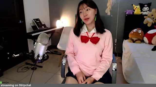 Snapshot of minarocket_ chatting on May 15, 2:57 pm minarocket online show from May 15, 2:57 pm