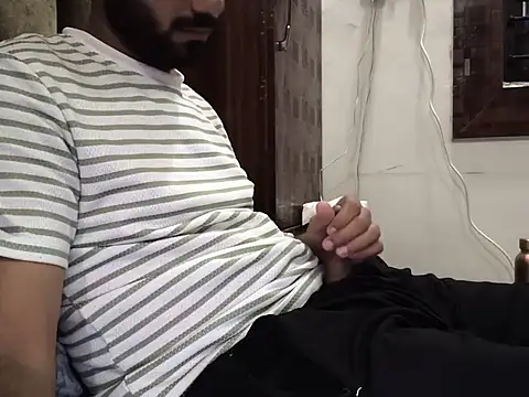 Snapshot of brownie_cake_cb chatting on November 17, 5:19 pm brownie cake cb online show from November 17, 5:19 pm