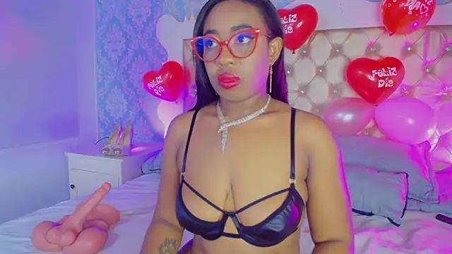 CaseyMoon online show from February 14, 12:35 pm