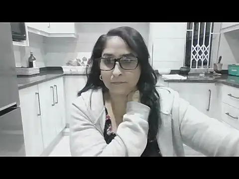 Snapshot of Indiankushy chatting on June 19, 5:50 pm Indiankushy online show from June 19, 5:50 pm