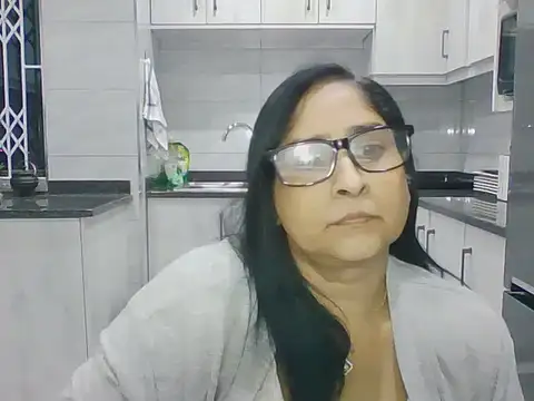 Snapshot of Indiankushy chatting on July 7, 5:28 pm Indiankushy online show from July 7, 5:28 pm