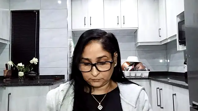 Snapshot of Indiankushy chatting on July 28, 8:52 pm Indiankushy online show from July 28, 8:52 pm