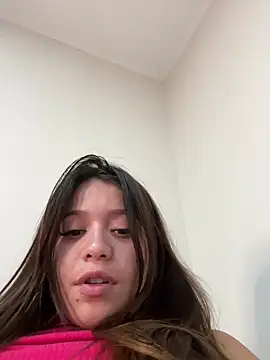 Snapshot of kiarafonseca_ chatting on February 22, 5:23 am kiarafonseca online show from February 22, 5:23 am