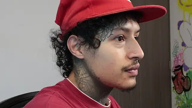 trieone online show from March 19, 1:37 pm