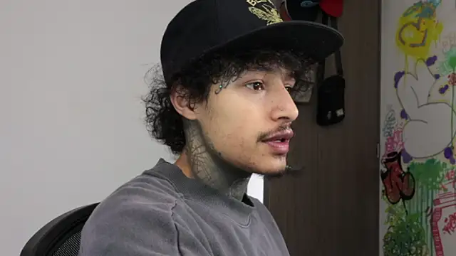 trieone online show from March 31, 2:06 pm