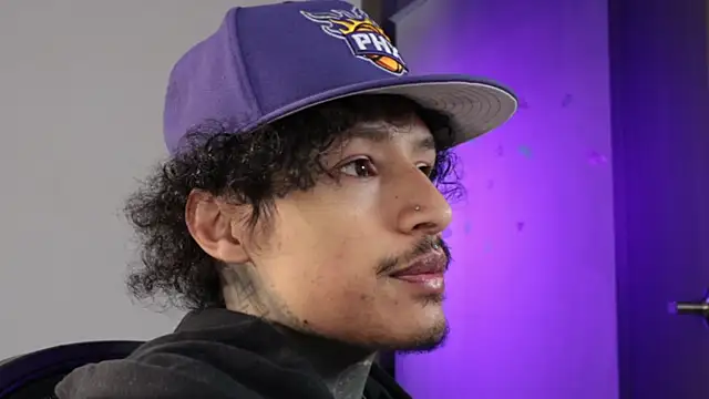 trieone online show from April 17, 4:21 pm