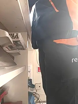 Snapshot of Blog100vergonhas chatting on April 8, 4:40 pm Blog100vergonhas online show from April 8, 4:40 pm