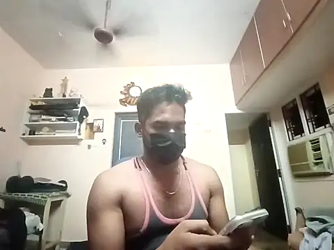 Snapshot of luckyloki chatting on February 20, 3:52 pm luckyloki online show from February 20, 3:52 pm