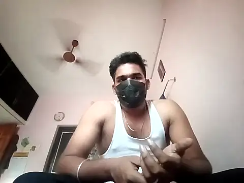 Snapshot of luckyloki chatting on February 21, 11:11 am luckyloki online show from February 21, 11:11 am