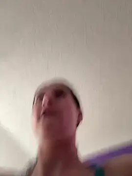 lolabunny9 online show from February 3, 4:10 pm