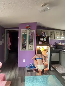 lolabunny9 online show from March 10, 1:43 pm