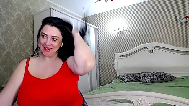 Evelyn Shy online show from March 19, 8:40 am