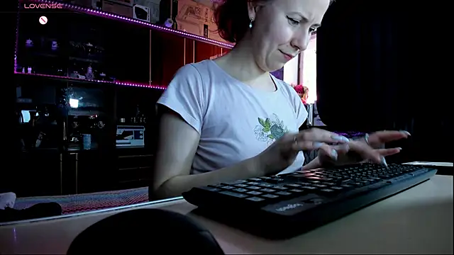 pa1e pr1ncess online show from March 10, 11:53 am