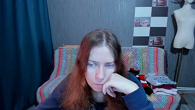 pa1e pr1ncess online show from December 18, 7:03 am