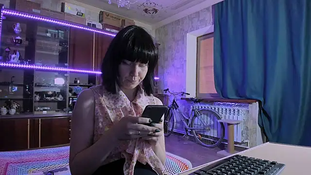 Snapshot of pa1e_pr1ncess chatting on June 14, 7:54 am pa1e pr1ncess online show from June 14, 7:54 am