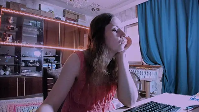 Snapshot of pa1e_pr1ncess chatting on June 23, 5:49 am pa1e pr1ncess online show from June 23, 5:49 am