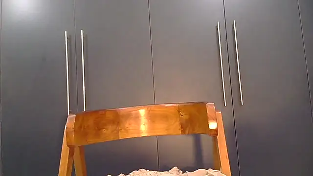 Snapshot of katt008 chatting on October 2, 3:35 am katt008 online show from October 2, 3:35 am