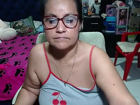 pervert mommy  online show from February 18, 2:27 pm