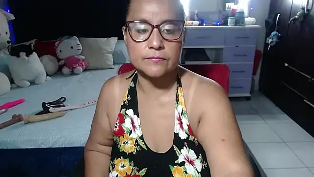 pervert mommy  online show from February 2, 10:14 am