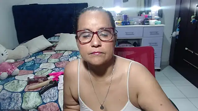 pervert mommy  online show from May 8, 10:42 am