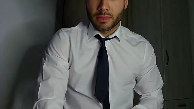 Snapshot of Justynn1 chatting on April 15, 11:38 pm Justynn1 online show from April 15, 11:38 pm