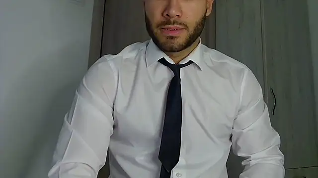 Snapshot of Justynn1 chatting on April 20, 4:59 am Justynn1 online show from April 20, 4:59 am