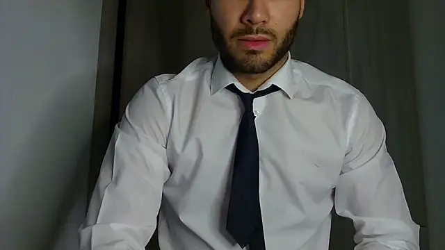 Snapshot of Justynn1 chatting on April 21, 11:18 pm Justynn1 online show from April 21, 11:18 pm