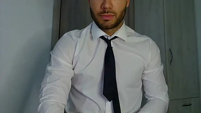 Snapshot of Justynn1 chatting on May 16, 2:19 am Justynn1 online show from May 16, 2:19 am