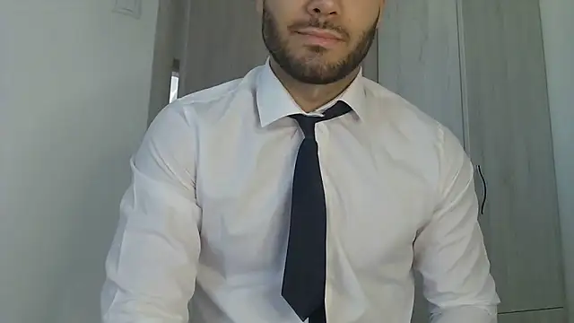 Snapshot of Justynn1 chatting on May 18, 4:51 am Justynn1 online show from May 18, 4:51 am
