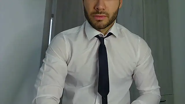 Snapshot of Justynn1 chatting on May 26, 5:03 am Justynn1 online show from May 26, 5:03 am