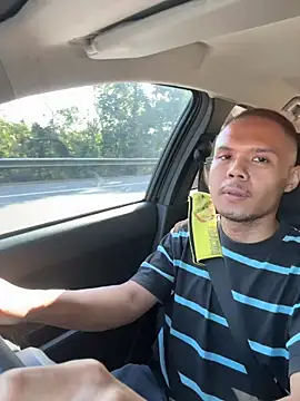 Snapshot of EllisZlatan chatting on March 3, 9:26 am EllisZlatan online show from March 3, 9:26 am