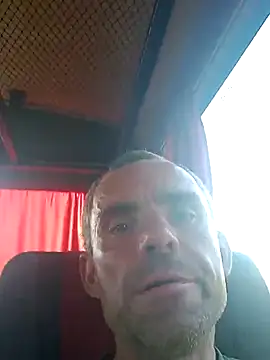 Snapshot of pavel858@xh chatting on July 17, 4:19 am pavel858xh online show from July 17, 4:19 am