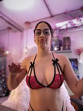 Snapshot of Zoe_Bae chatting on November 19, 5:13 pm Zoe Bae online show from November 19, 5:13 pm