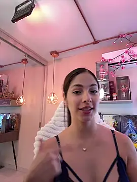 Snapshot of Zoe_Bae chatting on January 10, 3:58 pm Zoe Bae online show from January 10, 3:58 pm