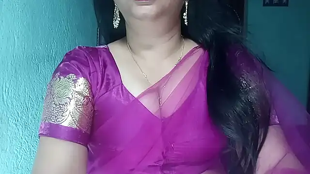 Snapshot of YourModhu chatting on April 17, 5:38 pm YourModhu online show from April 17, 5:38 pm